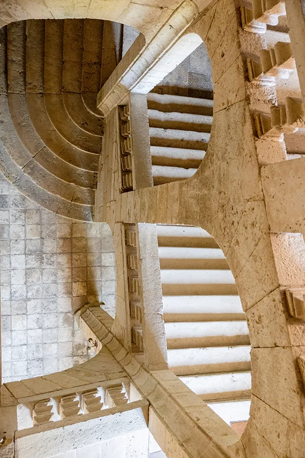 photo escalier architecture intérieure Paris