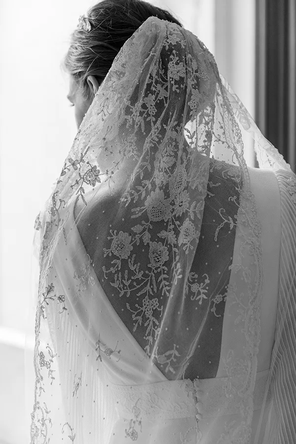 photo de mariage à Paris - details robe