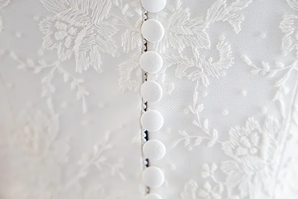 photo de mariage à Paris - details robe